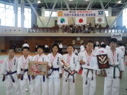 �}�������